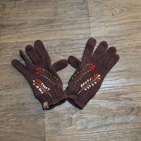 True Religion Wool Cashmere Blend Knitted Gloves. Never Worn. - Picture 2 of 13